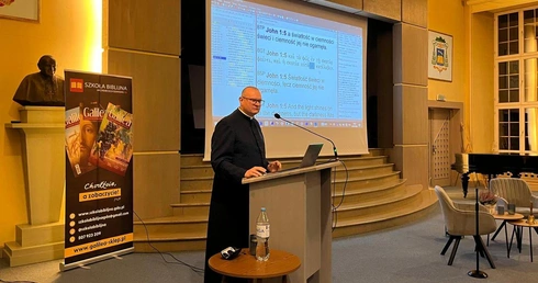 Wykład inauguracyjny należał w tym roku do ks. Zbigniewa Grochowskiego z UKSW w Warszawie.