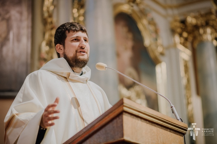 Największy procent odchodzących z Kościoła stanowią młodzi dorośli. Rozmowa przed Kongresem Nowej Ewangelizacji