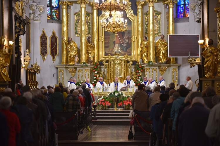 Seniorzy u Matki Bożej Bocheńskiej