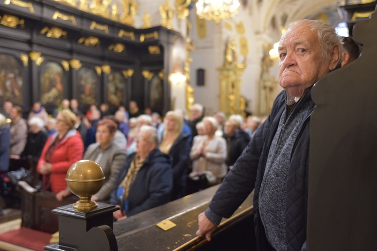 Seniorzy u Matki Bożej Bocheńskiej