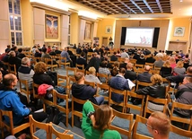 Wspólnoty i kapłani o gdańskim Kościele