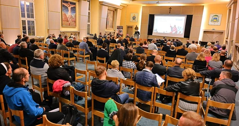 Wspólnoty i kapłani o gdańskim Kościele