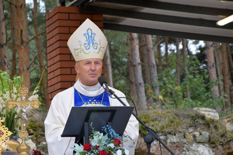 Pielgrzymka różańcowa do Wysokiego Koła 