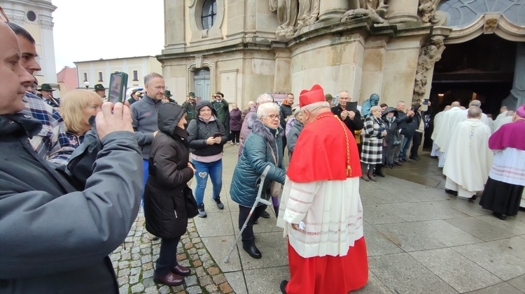 Krew papieża dla Krzeszowa