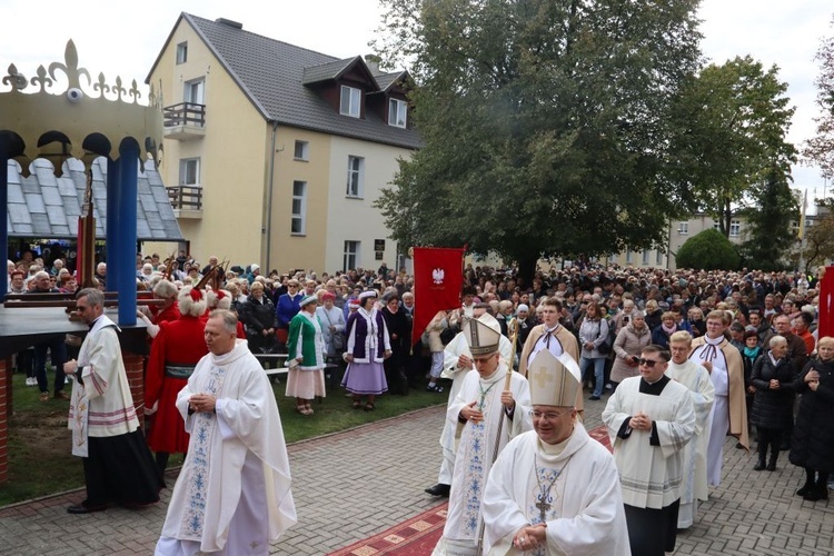 Pielgrzymka różańcowa do Rokitna