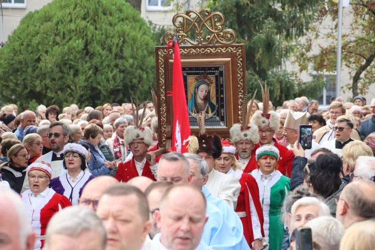 Pielgrzymka różańcowa do Rokitna