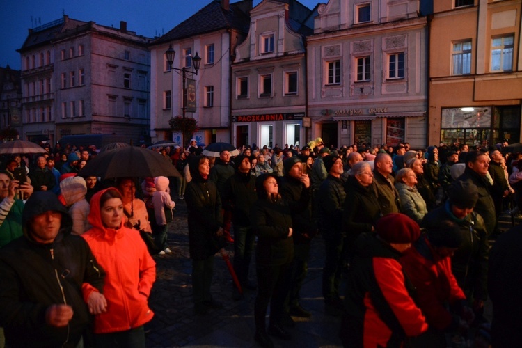 Koncert "Serce dla powodzian" w Paczkowie