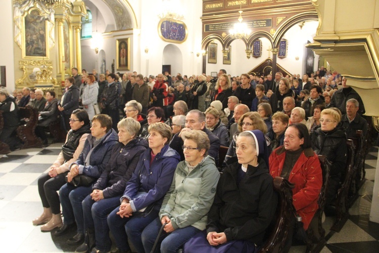 Zawada. Poświęcenie tablicy pamięci ks. Władysława Tokarczyka