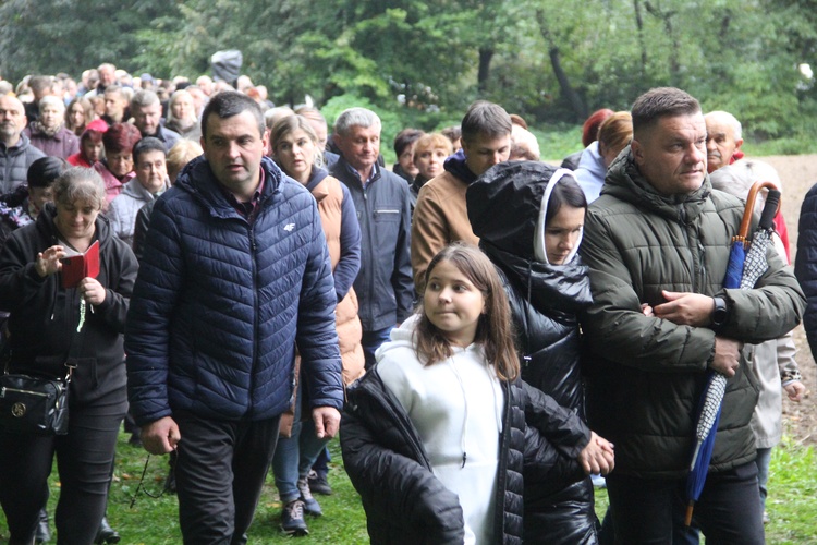 Dróżki różańcowe w Zawadzie