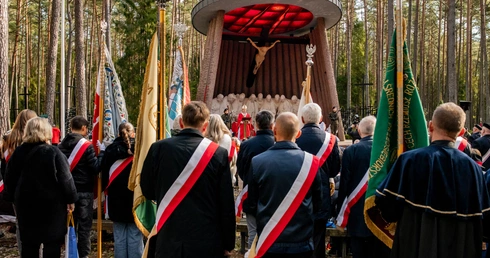 Abp Wojda: Nigdy więcej życia bez miłości