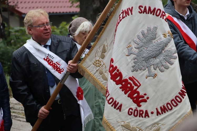 Uroczystości przy Pomniku Ofiar Ludobójstwa na Kresach Wschodnich w zielonogórskiej Łężycy