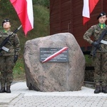 Uroczystości przy Pomniku Ofiar Ludobójstwa na Kresach Wschodnich w zielonogórskiej Łężycy