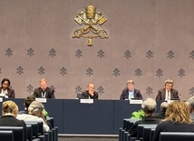 Briefing po pierwszym tygodniu synodu: czy w Kościele umiemy już słuchać siebie nawzajem?