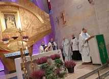 Pielgrzymka czcicieli Matki Bożej Różańcowej do Czarnej