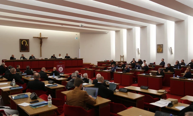 Episkopat włącza się w ogólnopolską kampanię "Dzieciństwo bez przemocy"