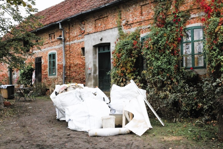 Wronów (parafia Skorogoszcz) prawie cztery tygodnie po powodzi