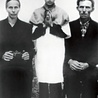 Jerzy Popiełuszko with his parents on the day of his First Holy Communion.