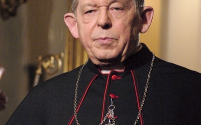 Cardinal Józef Glemp: On various occasions, I told him to be careful, but he kept repeating that courage was needed, that one should not be afraid, and that people believed in him. He showed confidence that he was on the right path.