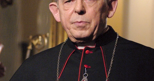 Cardinal Józef Glemp: On various occasions, I told him to be careful, but he kept repeating that courage was needed, that one should not be afraid, and that people believed in him. He showed confidence that he was on the right path.