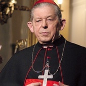 Cardinal Józef Glemp: On various occasions, I told him to be careful, but he kept repeating that courage was needed, that one should not be afraid, and that people believed in him. He showed confidence that he was on the right path.