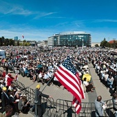 The beatification of Father Jerzy Popiełuszko took place on 6th June 2010, at Piłsudski Square in Warsaw. The ceremony was presided over by the papal delegate, Archbishop Angelo Amato, representing Pope Benedict XVI.