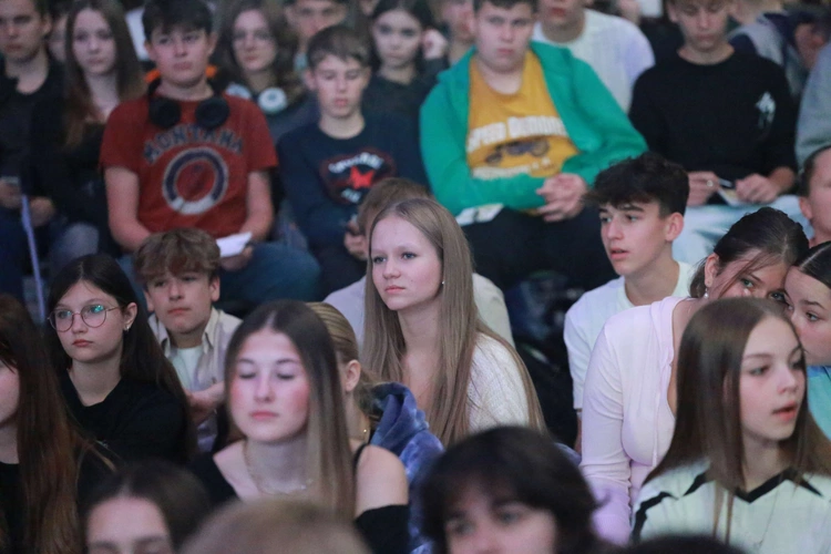 Powstań i żyj. 10 października