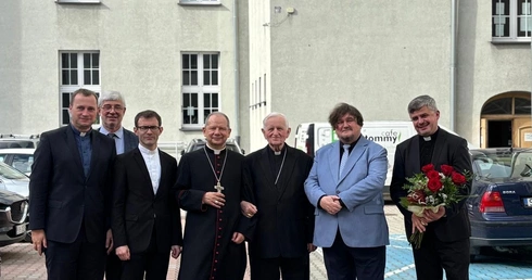Powstańcy wspominali kardynała i modlili się o pokój
