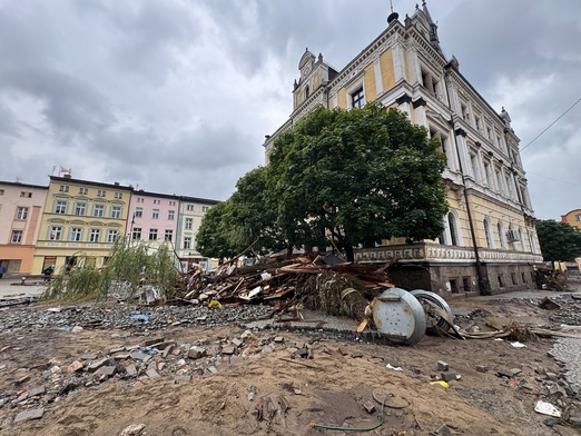 Powódź w Polsce: setki milionów złotych na ratowanie zabytków 