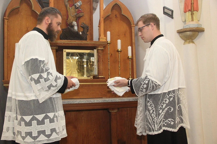 Konsekracja ołtarza w kościele św. Jerzego w Słupsku - cz. 2