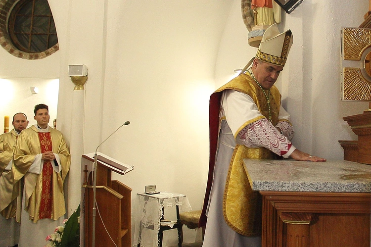 Konsekracja ołtarza w kościele św. Jerzego w Słupsku - cz. 2