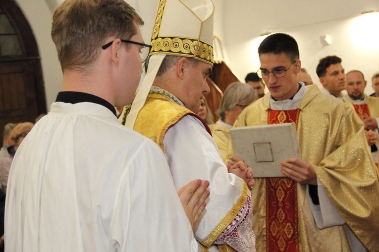 Konsekracja ołtarza w kościele św. Jerzego w Słupsku - cz. 2