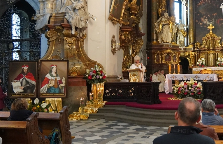 Pielgrzymka kobiet do grobu św. Jadwigi Śląskiej