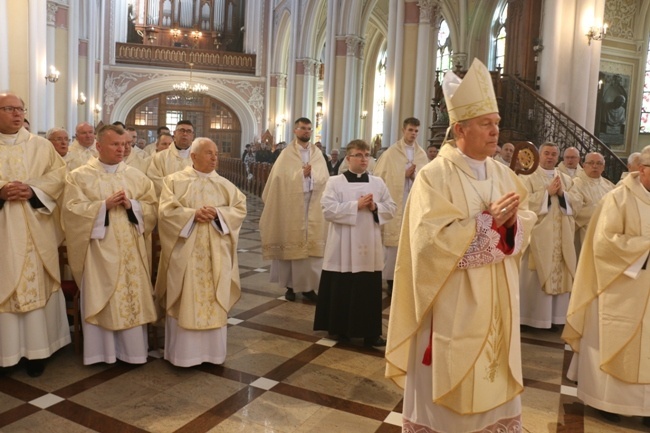 W katedrze modlono się o beatyfikację bp. Gołębiowskiego