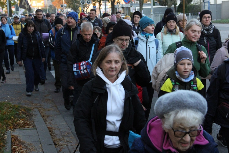 Piesza Pielgrzymka do Trzebnicy - cz. 1
