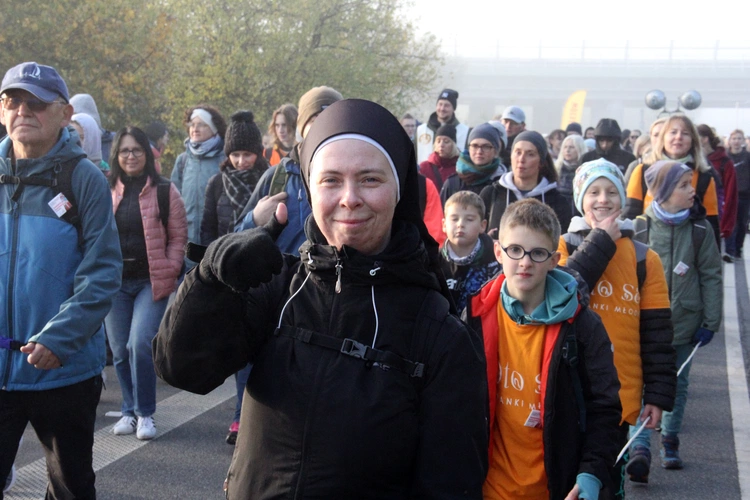 Piesza Pielgrzymka do Trzebnicy - cz. 1
