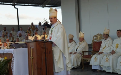 Abp Wojda: Jezus wzywa nas do budowania domu naszego życia na skale