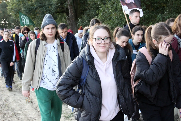 Piesza Pielgrzymka do Trzebnicy - cz. 2