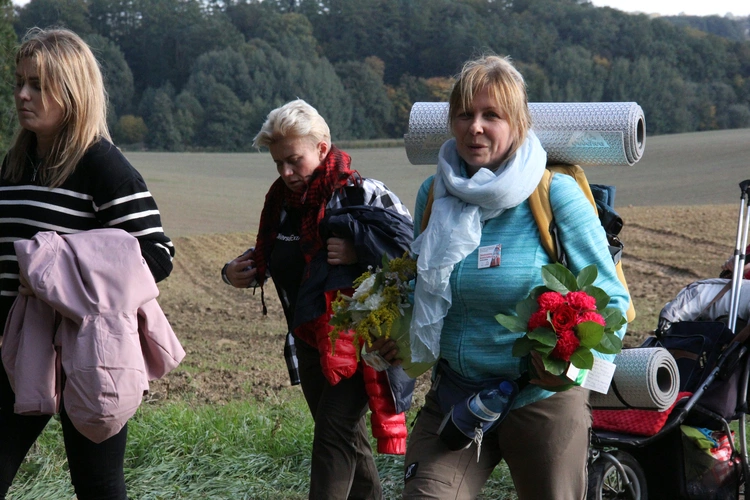 Piesza Pielgrzymka do Trzebnicy - cz. 2