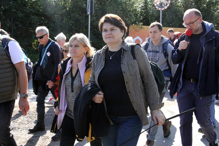 Piesza Pielgrzymka do Trzebnicy - cz. 2