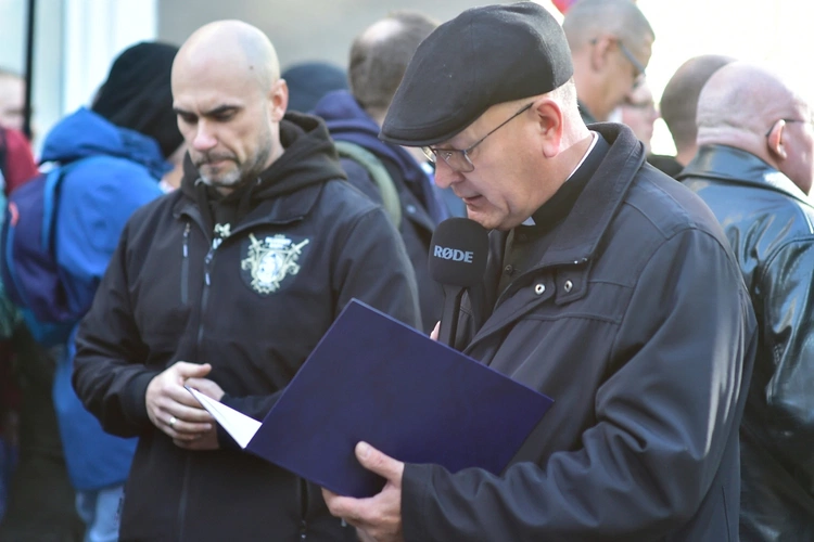 Matka Boża nas tu przyprowadza