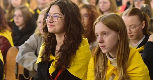 Zdolna młodzież potrzebuje pomocy