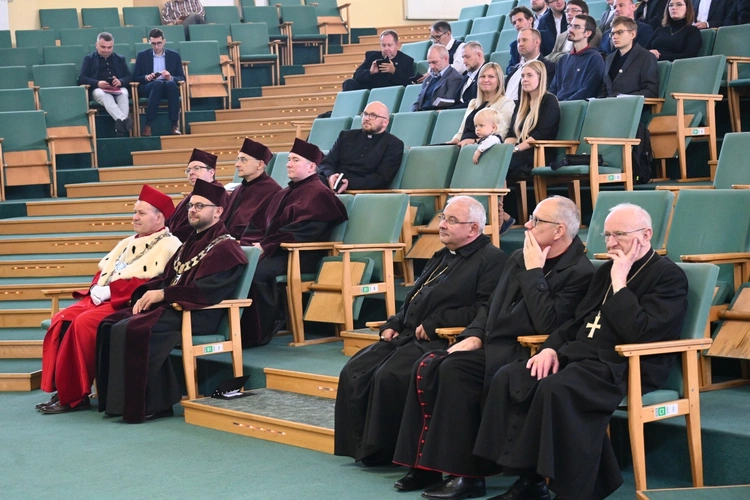 Jubileusz 75 lat opolskiego seminarium i 30 lat WT UO