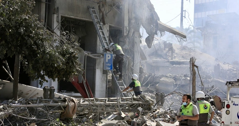 Zniszczenia po izraelskim bombardowaniu