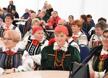 Członkowie KGW i sołtysi u Matki Miłosierdzia