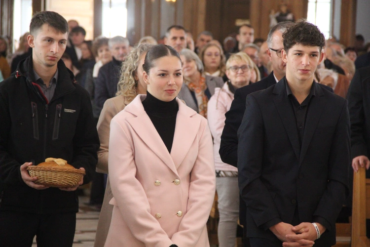 Dębica. Msza św. na rozpoczęcie Marszu dla Życia i Rodziny