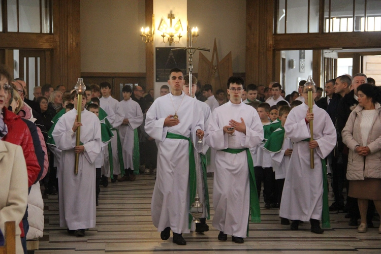 Dębica. Msza św. na rozpoczęcie Marszu dla Życia i Rodziny