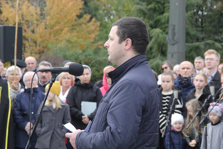 Dębica. Diecezjalny Marsz dla Życia i Rodziny 2024