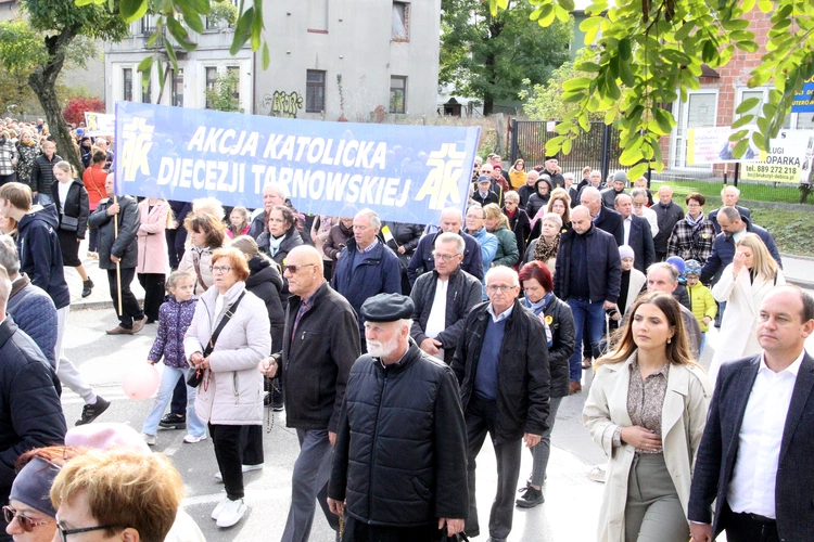 Dębica. Diecezjalny Marsz dla Życia i Rodziny 2024