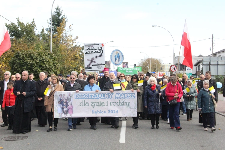 Dębica. Diecezjalny Marsz dla Życia i Rodziny 2024