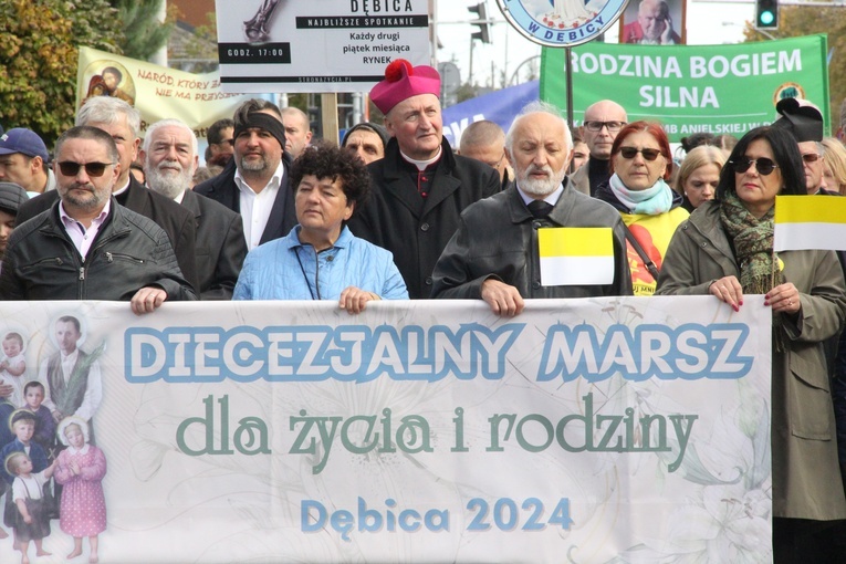 Dębica. Diecezjalny Marsz dla Życia i Rodziny 2024